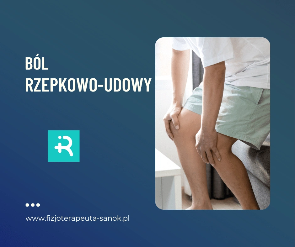 Osoba z bólem rzepkowo-udowym siedzi na kanapie.
